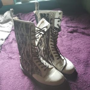 Dr.Martins size 8 White Lace Boot